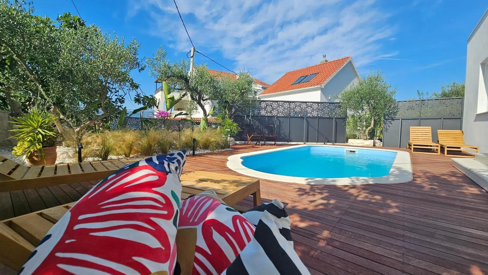 The Three Flowers Pool House Trogir