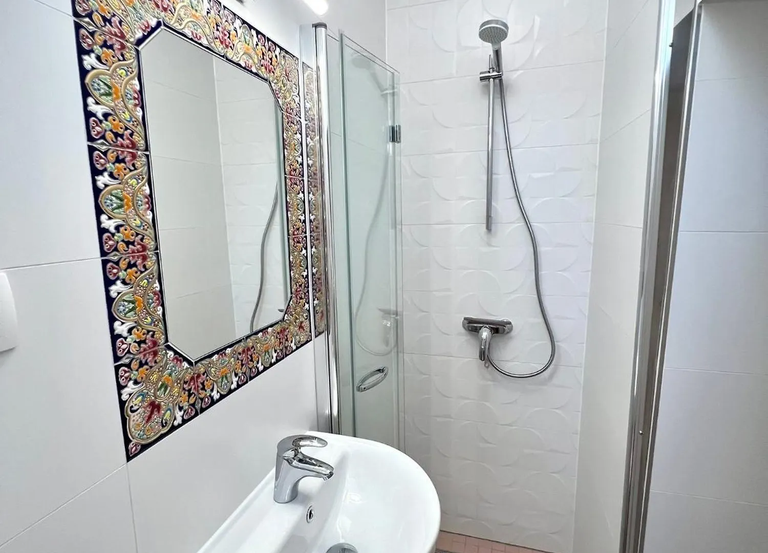 The Three Flowers Pool House Trogir Apartament