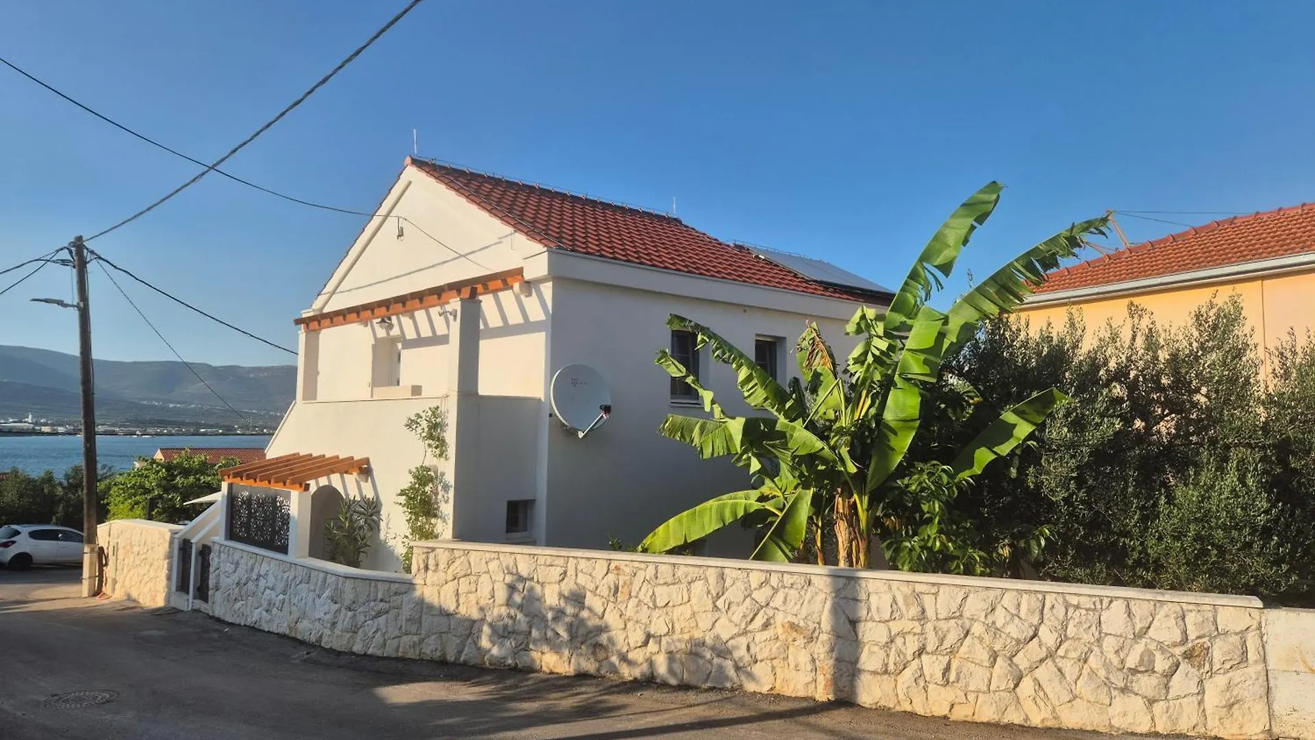 The Three Flowers Pool House Trogir 0*,  Chorwacja
