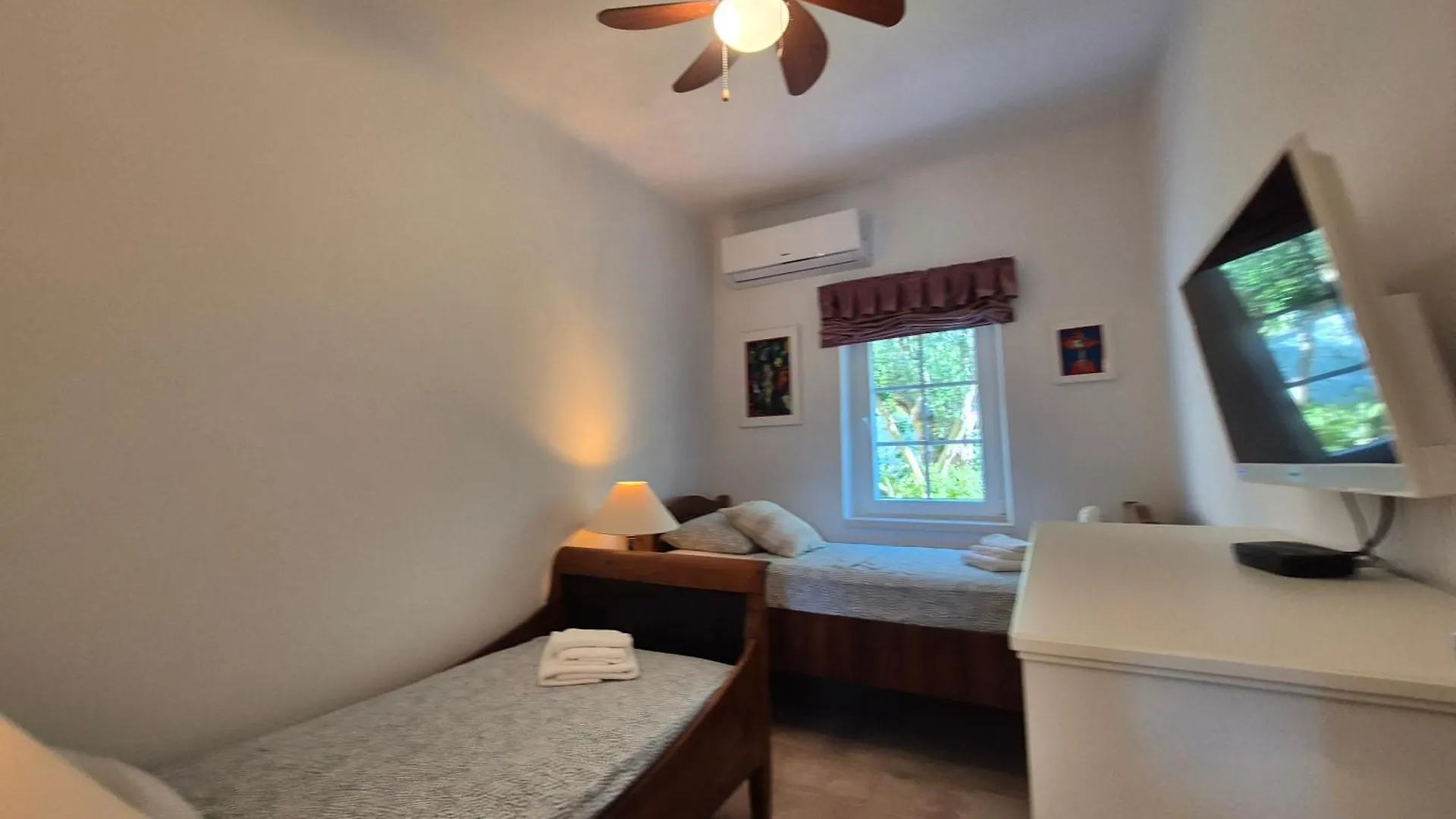 Apartament The Three Flowers Pool House Trogir Chorwacja