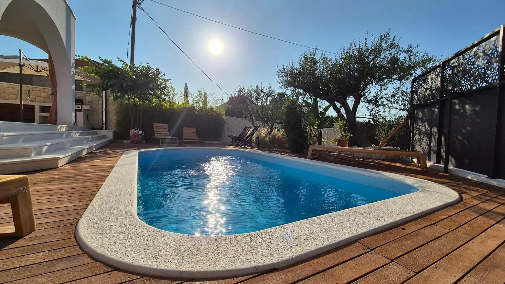 The Three Flowers Pool House Trogir