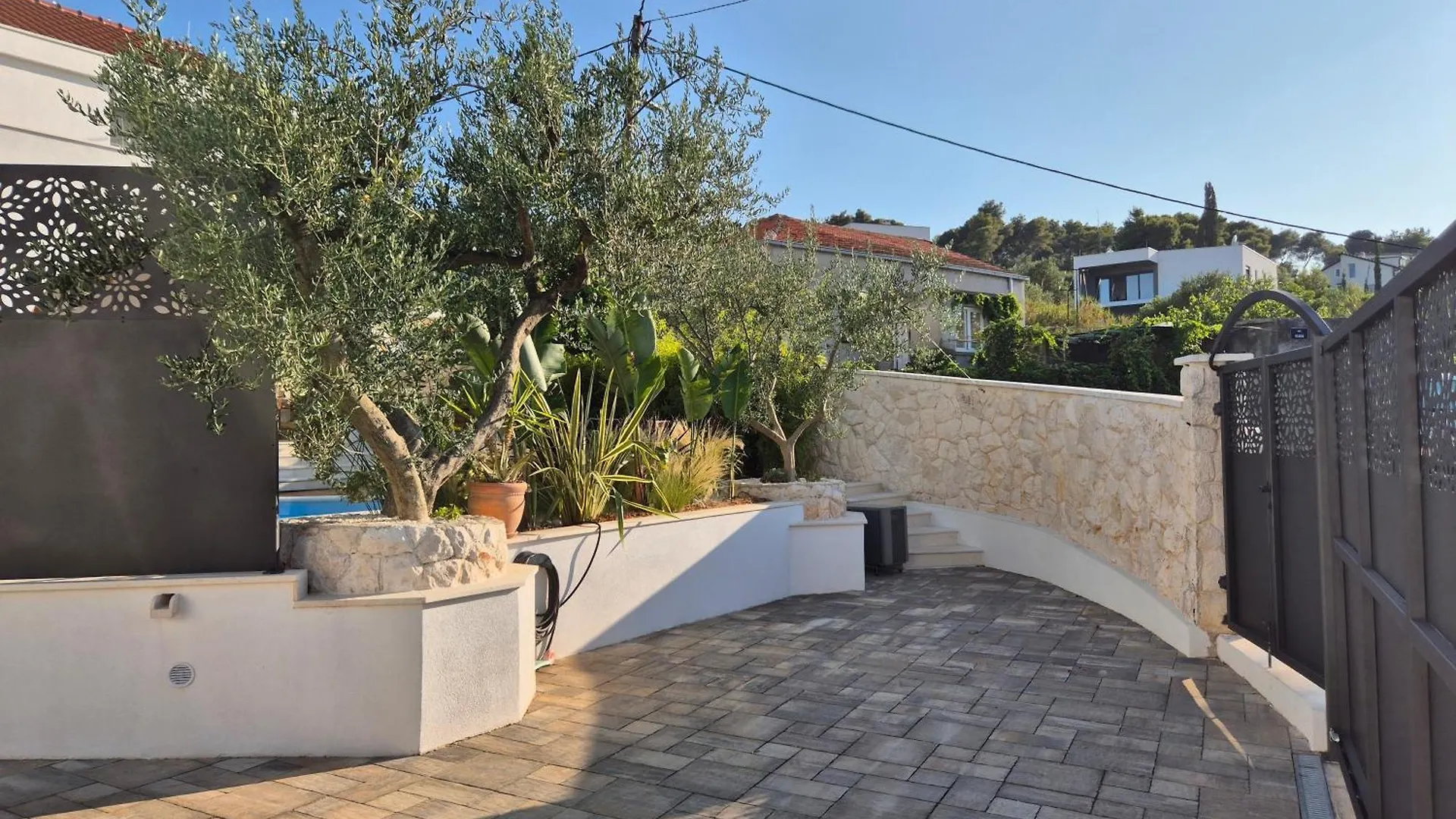 Apartament The Three Flowers Pool House Trogir